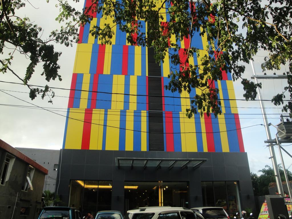 โรงแรมท็ฮป มินดาเนา บาย กรัน ปุรี มานาโด ภายนอก รูปภาพ